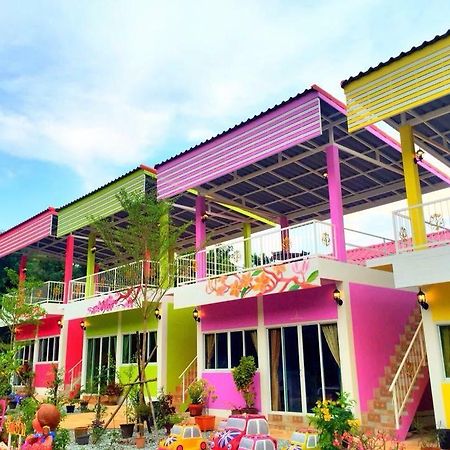 Maiyok Resort シーチャン島 エクステリア 写真